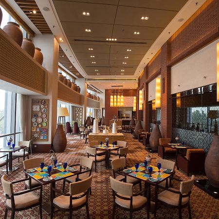 Shangri-La Qingdao - May Fourth Square Экстерьер фото