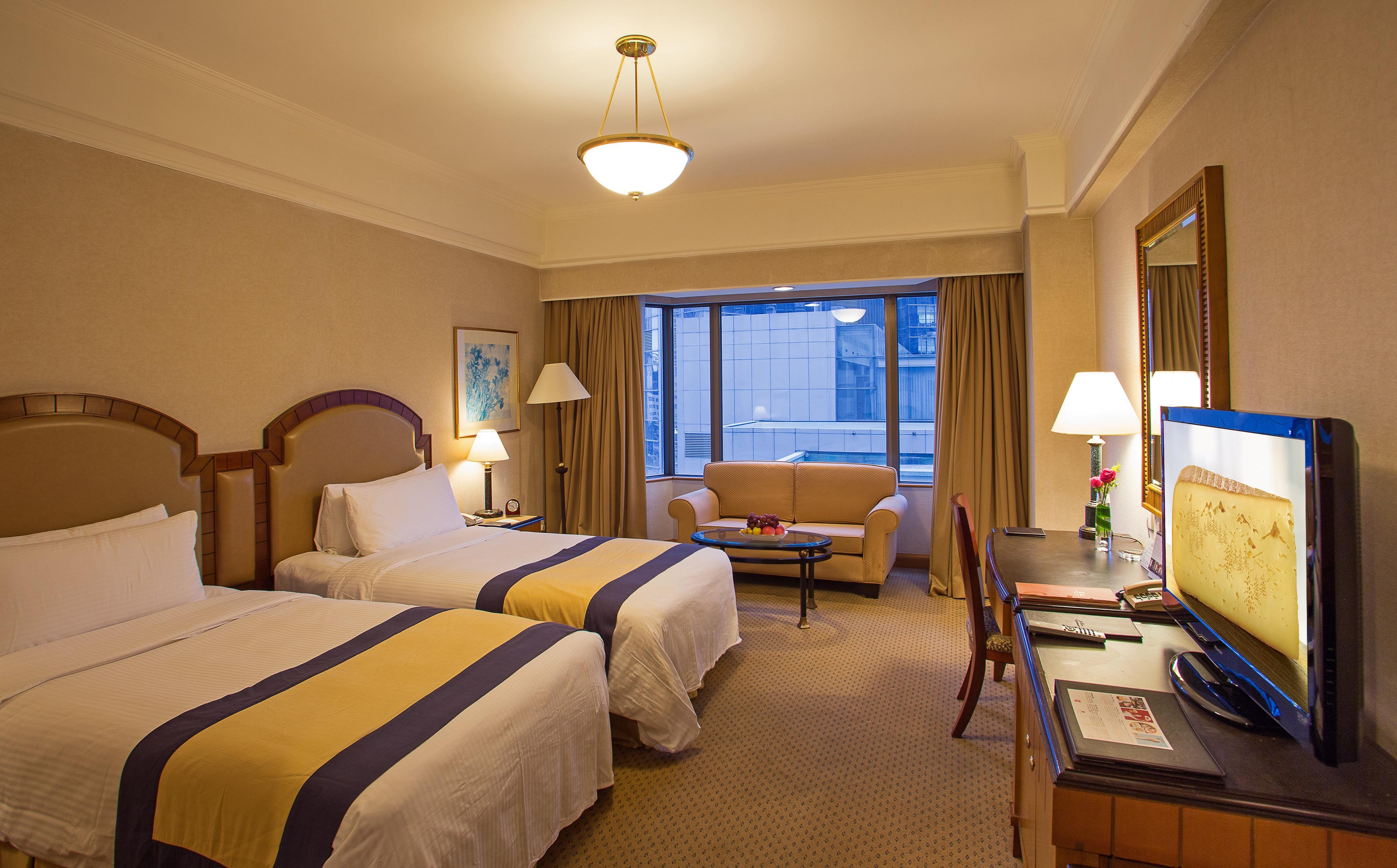Shangri-La Qingdao - May Fourth Square Экстерьер фото