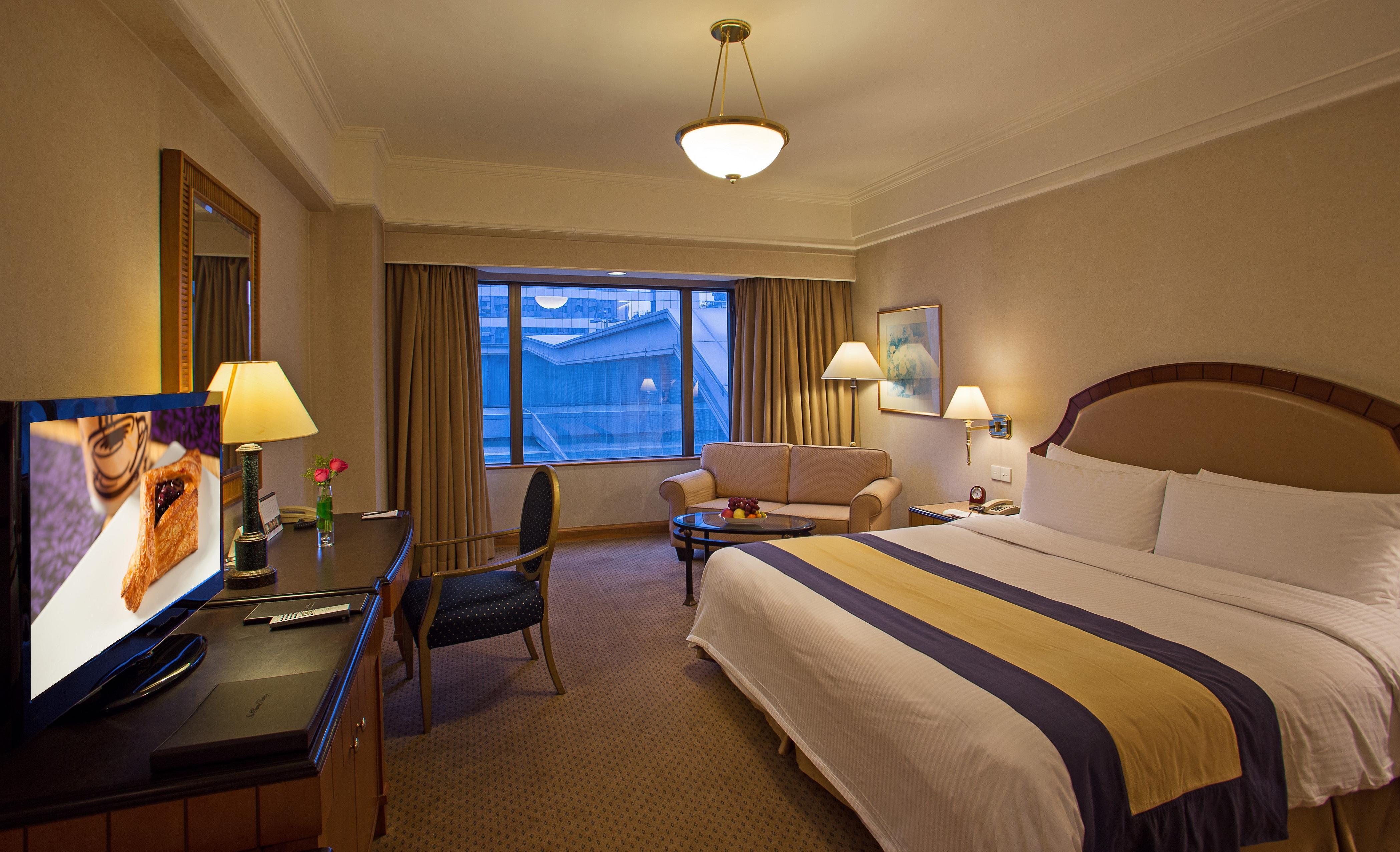 Shangri-La Qingdao - May Fourth Square Экстерьер фото