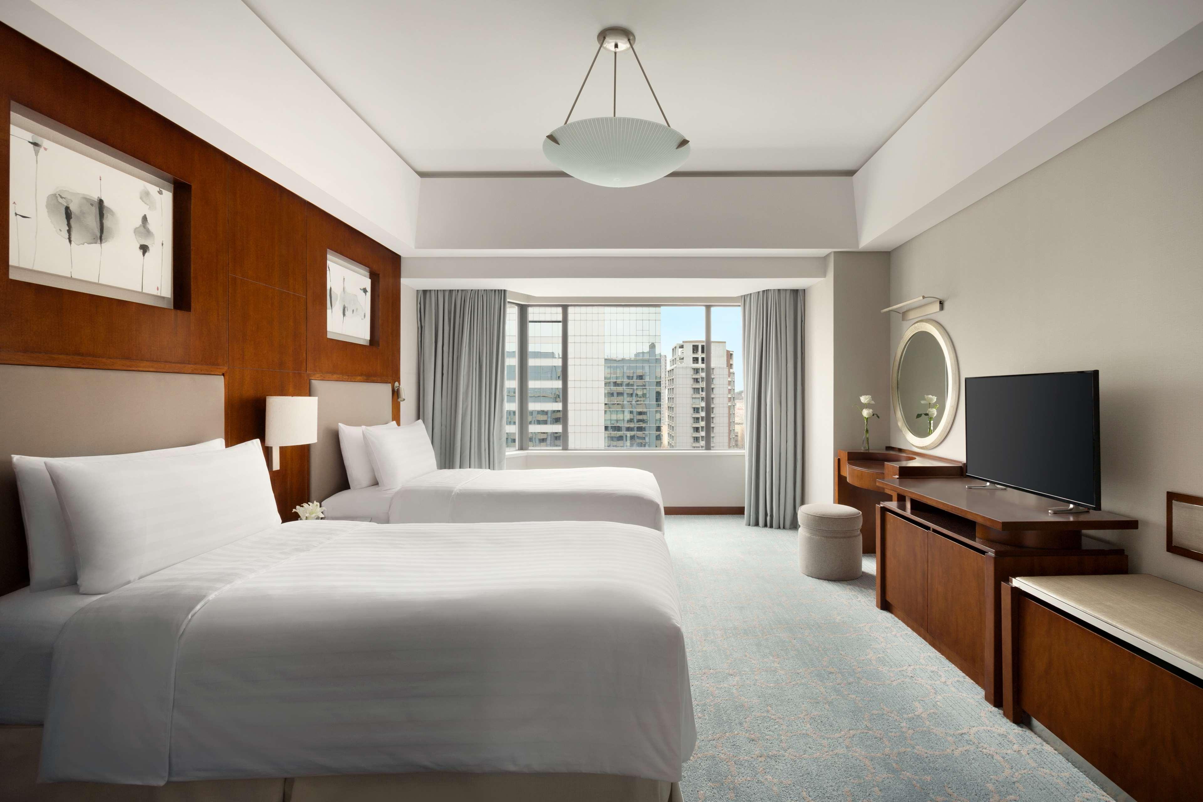 Shangri-La Qingdao - May Fourth Square Экстерьер фото