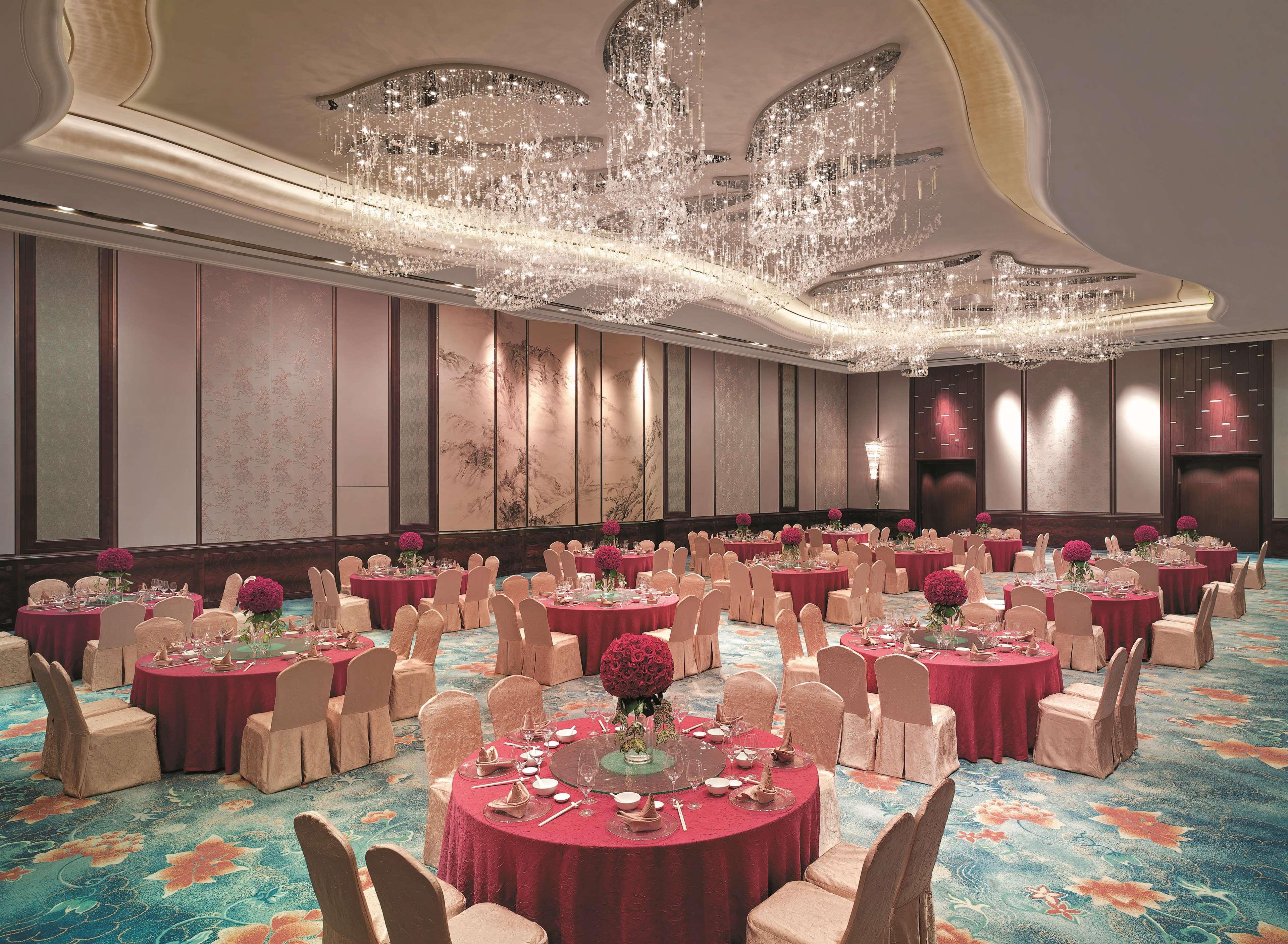 Shangri-La Qingdao - May Fourth Square Экстерьер фото