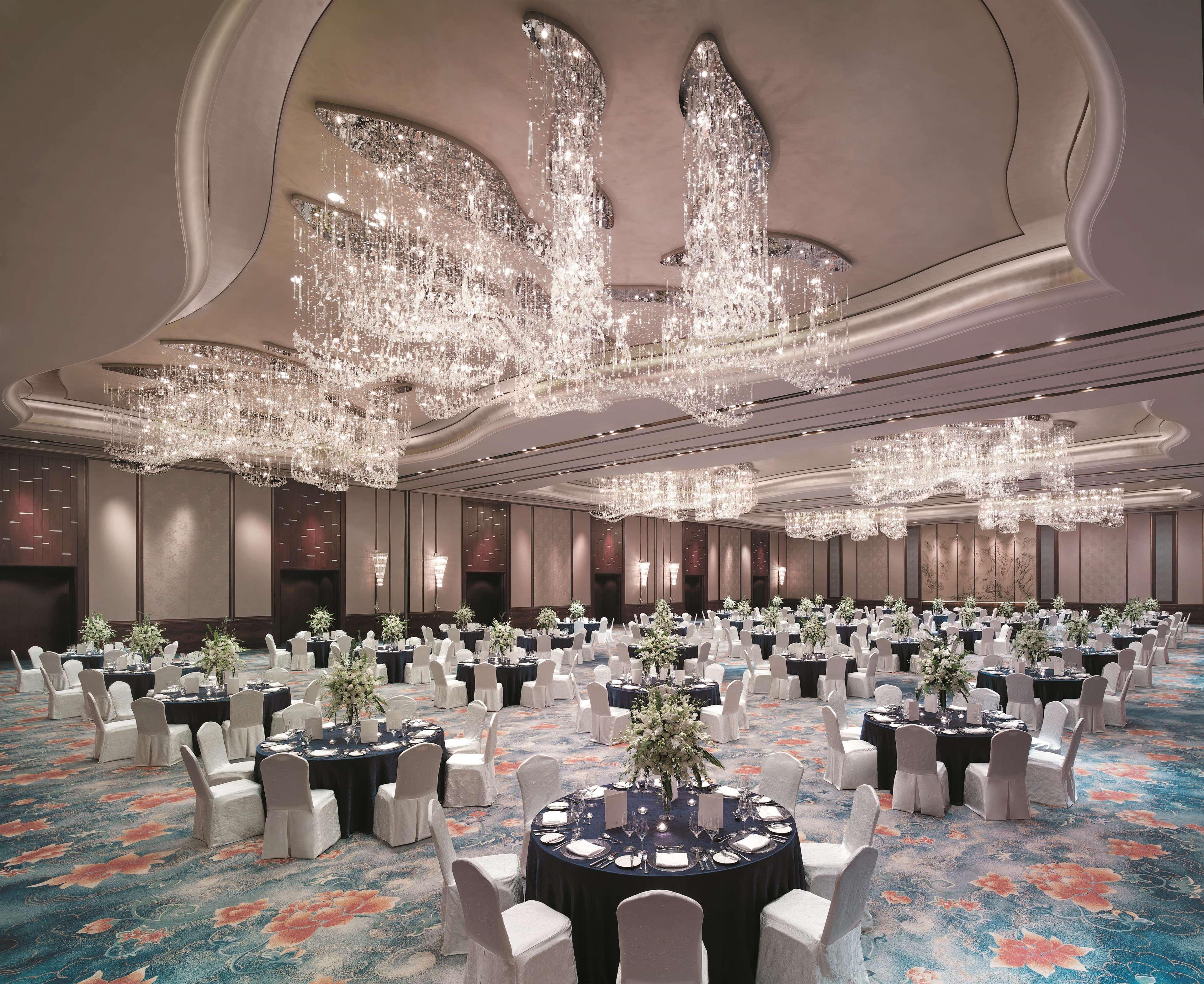 Shangri-La Qingdao - May Fourth Square Экстерьер фото