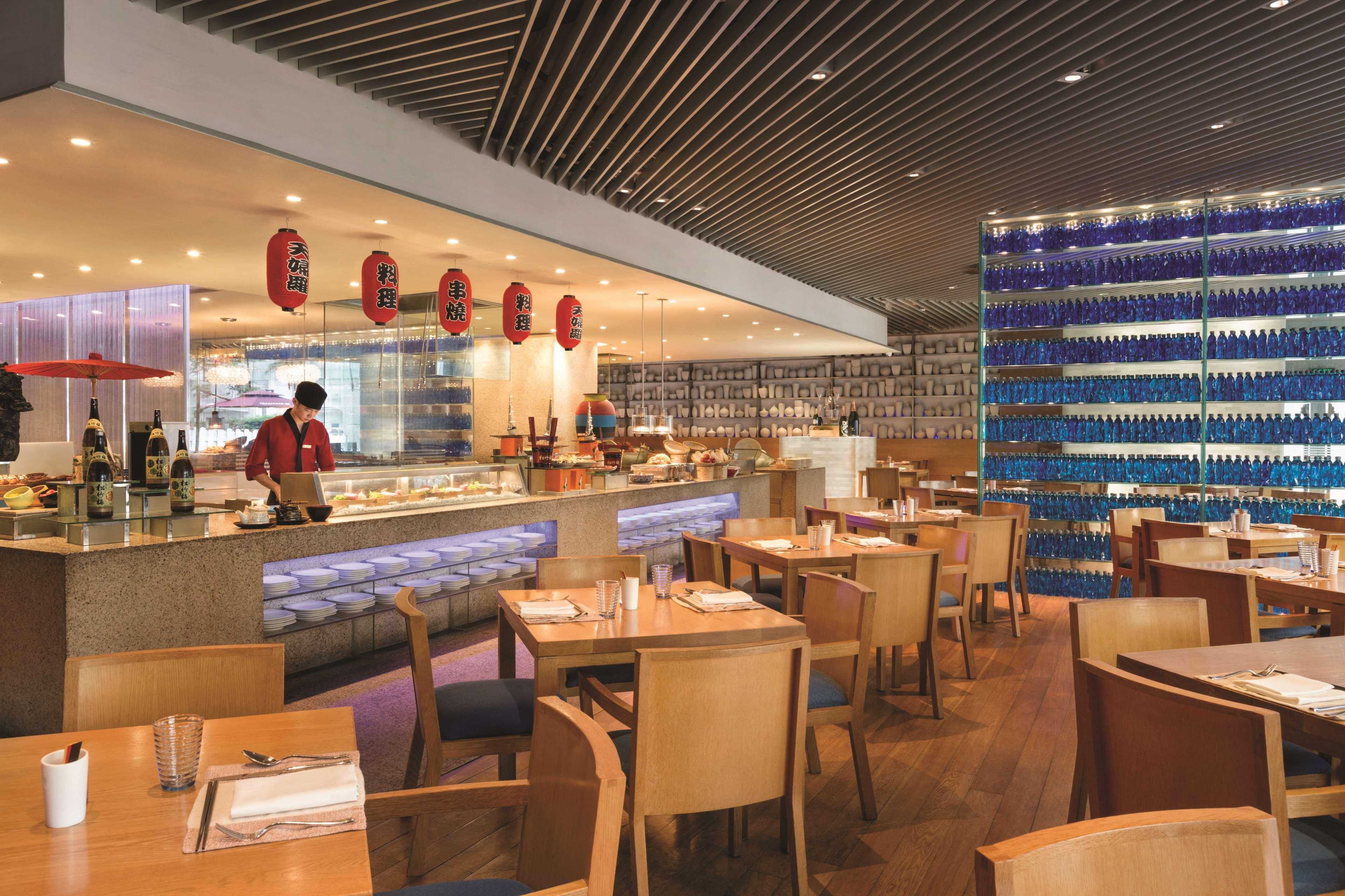 Shangri-La Qingdao - May Fourth Square Экстерьер фото