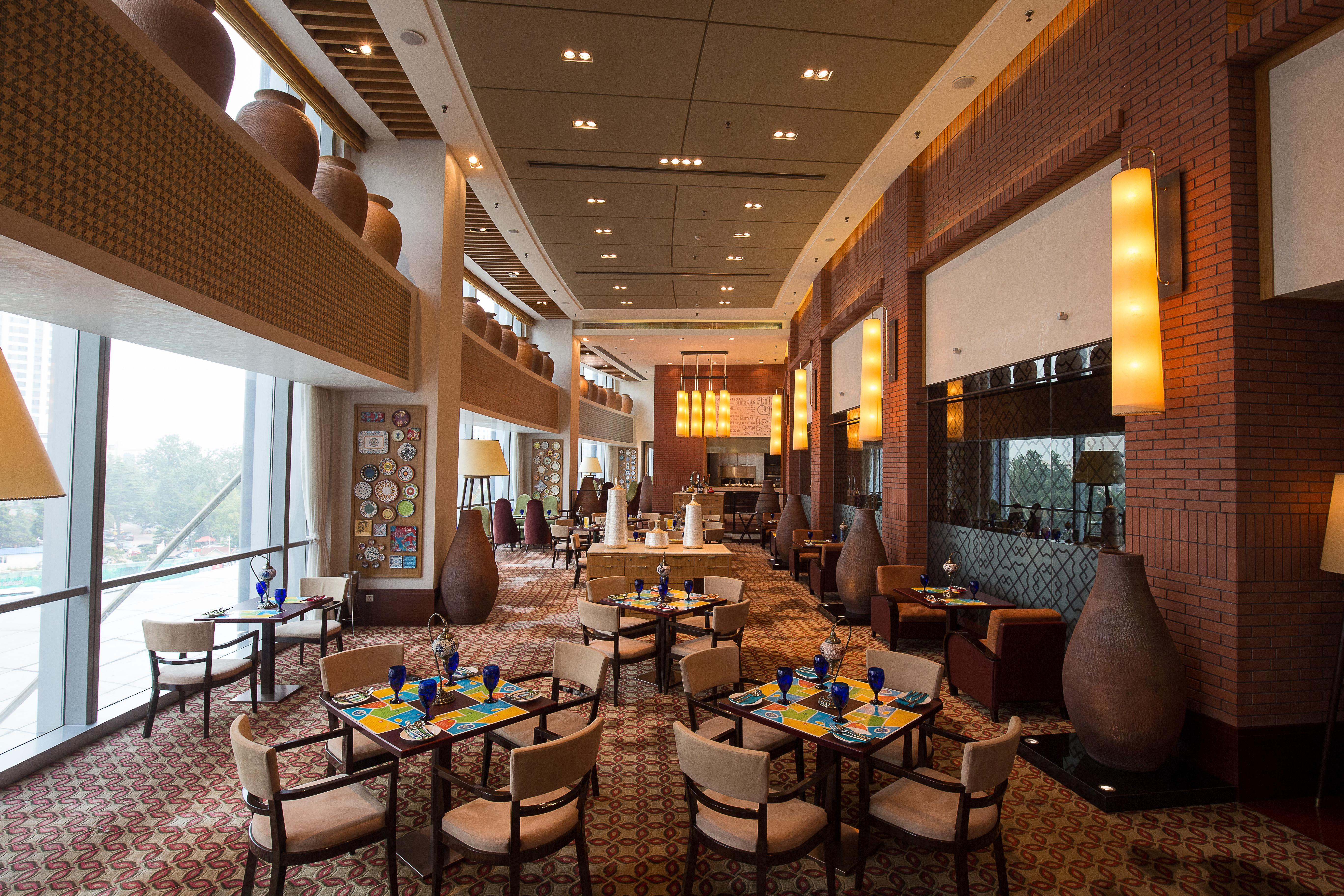 Shangri-La Qingdao - May Fourth Square Экстерьер фото